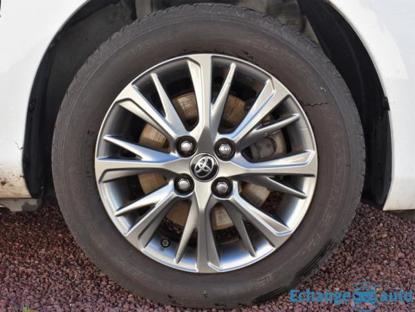 Toyota Yaris 100H Dynamic 5p