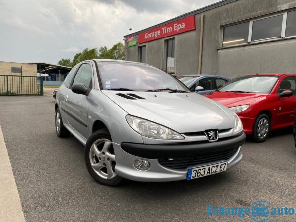 PEUGEOT 206 2.0 HDi Quiksilver
