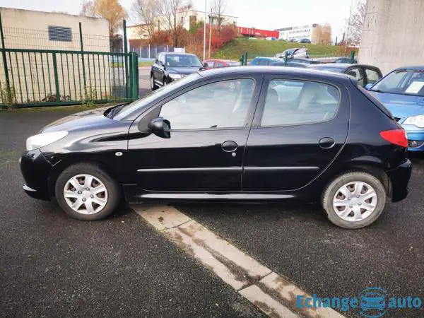 PEUGEOT 206+ 206+ 1.1e 60ch Urban