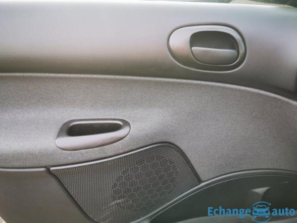 PEUGEOT 206+ 206+ 1.1e 60ch Urban