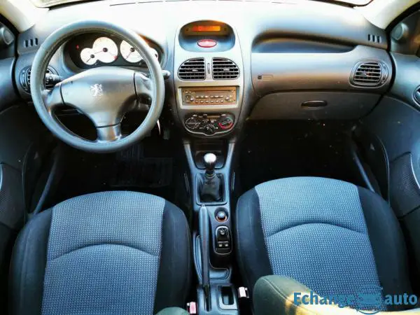 PEUGEOT 206 1.4i X Line Clim