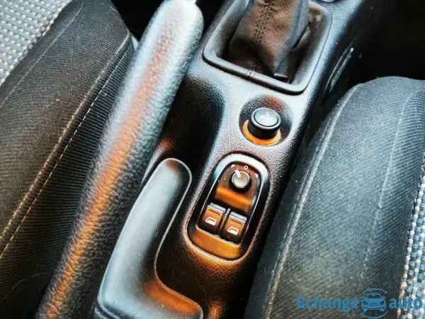 PEUGEOT 206 1.4i X Line Clim