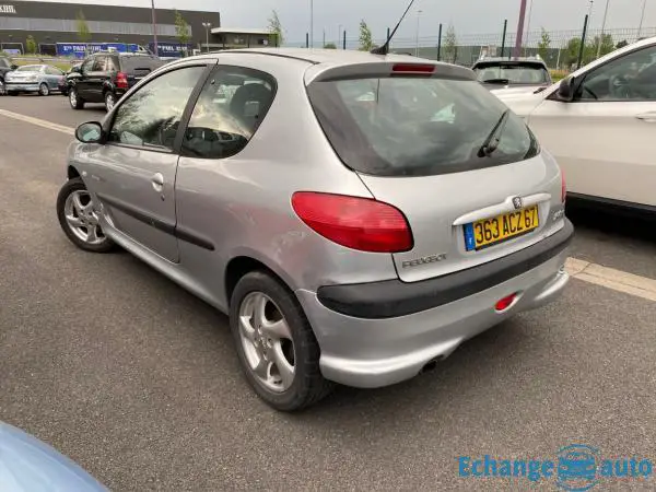 PEUGEOT 206 2.0 HDi Quiksilver