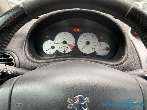 PEUGEOT 206 2.0 HDi Quiksilver