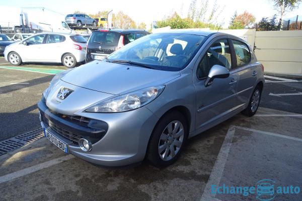 Peugeot 207 1.6 HDI 90 NACTEQ 5P