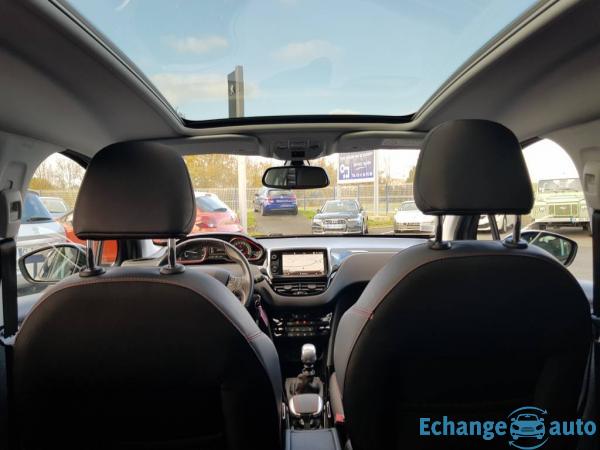 Peugeot 2008 BlueHDi 120 S&amp;S GT LINE