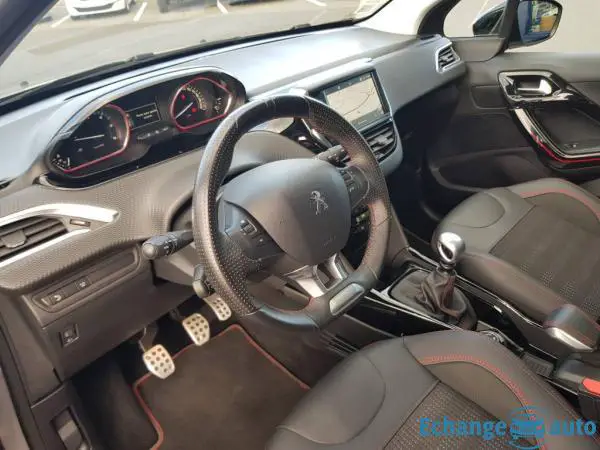 Peugeot 2008 BlueHDi 120 S&amp;S GT LINE