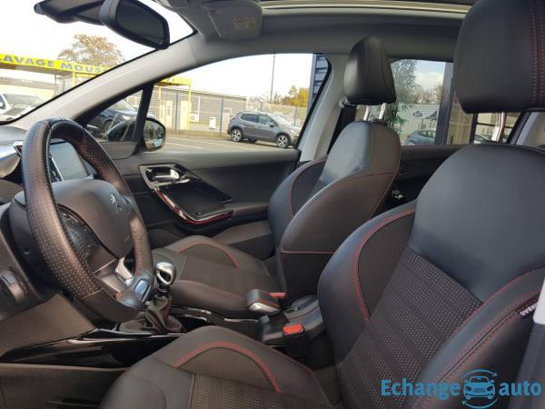 Peugeot 2008 BlueHDi 120 S&amp;S GT LINE