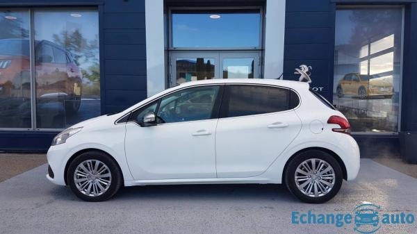 Peugeot 208 1.2 PureTech 110 S&amp;S EAT6 Allure