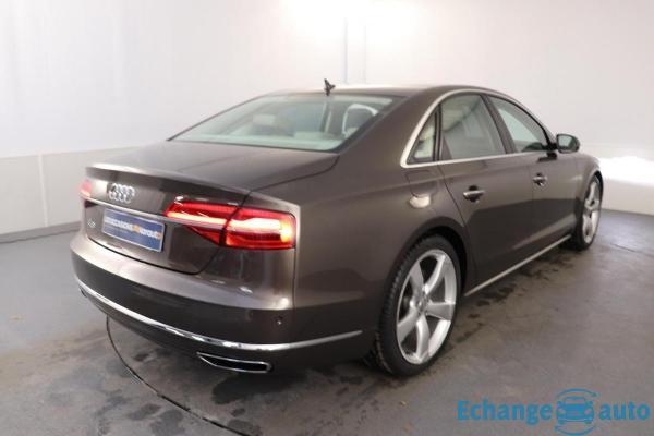 Audi A8 V6 3.0 TDI 262 DPF Clean Diesel Tiptronic 8 Quattro Avus