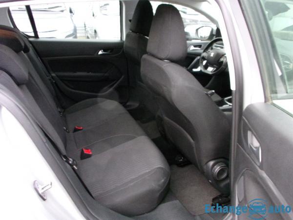 PEUGEOT 308 1.6 THP 125 ch BVM6 Active