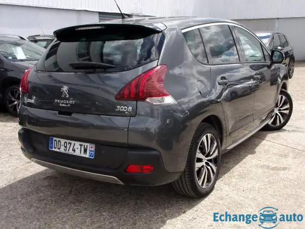 PEUGEOT 3008 HYBRID4 2.0 HDi 163ch FAP ETG6 + Electric 37ch 