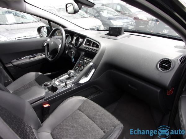 PEUGEOT 3008 HYBRID4 2.0 HDi 163ch FAP ETG6 + Electric 37ch 