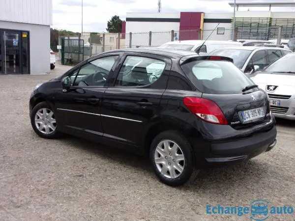 PEUGEOT 207+  1.4e 75ch 