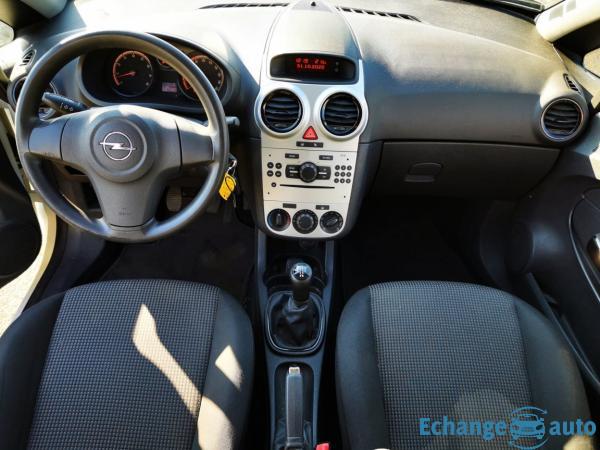 OPEL CORSA 1.2 - 85 ch Twinport Essentia