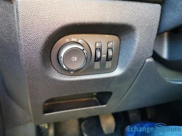 OPEL CORSA 1.2 - 85 ch Twinport Essentia