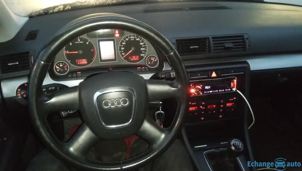 Audi A4 B7 2.0 140