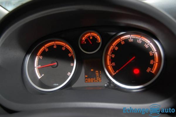 Opel Corsa IV 1.2 Twinport 85ch Graphite