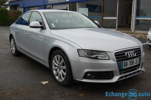 Audi A4 III 2.0 TDI 143 DPF AMBITION LUXE