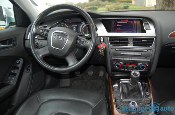 Audi A4 III 2.0 TDI 143 DPF AMBITION LUXE