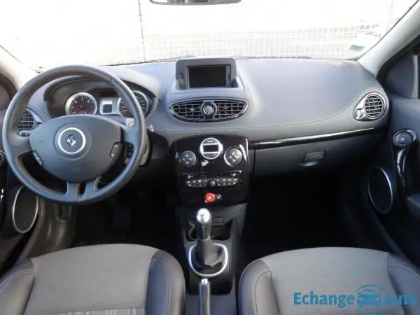 RENAULT CLIO III DIESEL 1.5 DCI 90 SL XV De France
