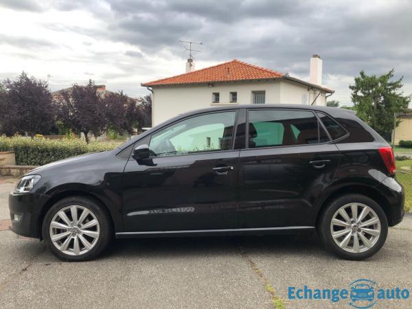 VOLKSWAGEN POLO Polo 1.6 TDI 90 Sportline SUIVI VW