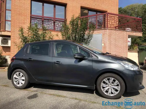 PEUGEOT 208 208 1.4 HDi 68ch BVM5 Active