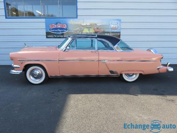 FORD CRESTLINE SKYLINER V8 de 1954