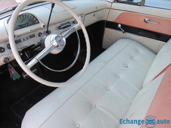 FORD CRESTLINE SKYLINER V8 de 1954