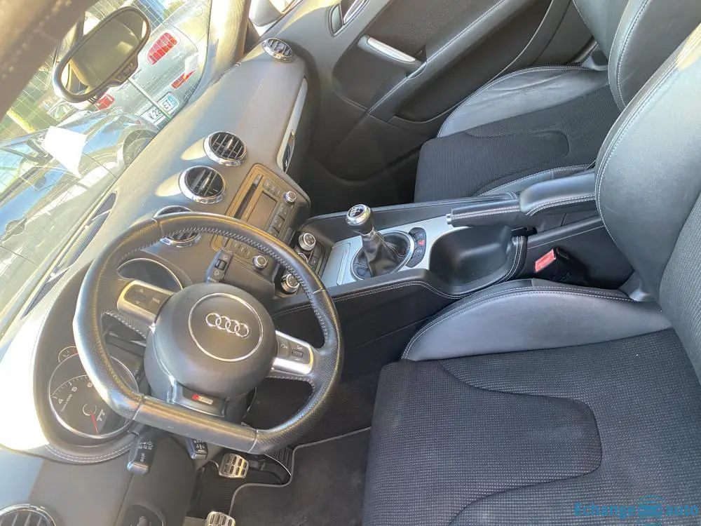 Audi TT 1.8L 160ch Sline