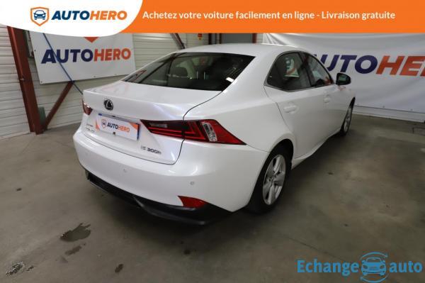 Lexus IS 300h Business