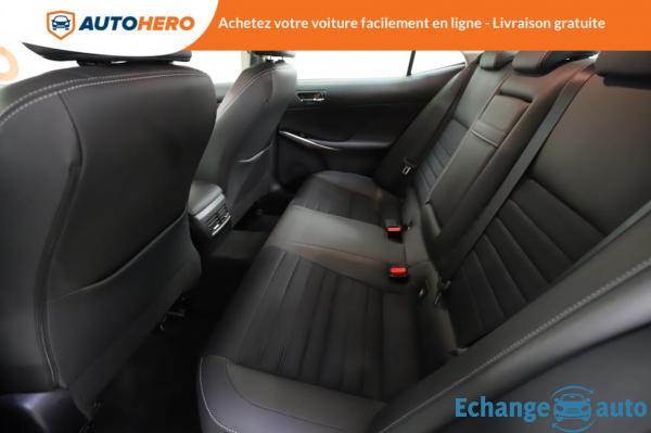 Lexus IS 300h Business