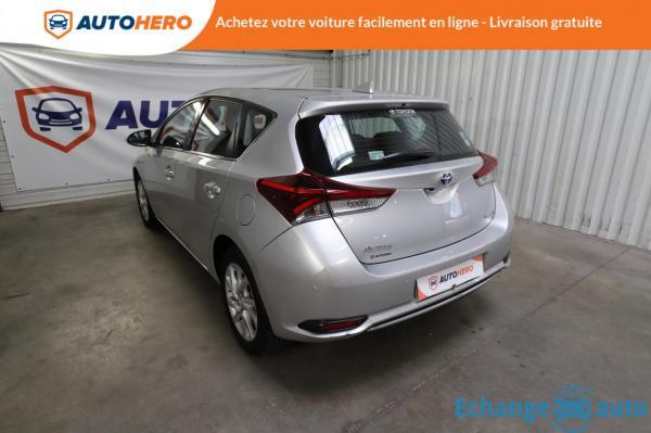 Toyota Auris 1.8 Hybrid Design 136 ch