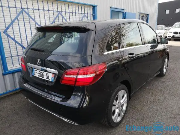 Mercedes Classe B 180 d 7-G DCT Sensation Précautions Covid-19 à l agence