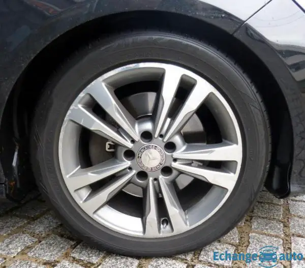 Mercedes Classe E E250 2.1 CDI 16V BlueEFFICIENCY 204 cv Boîte auto Sportline