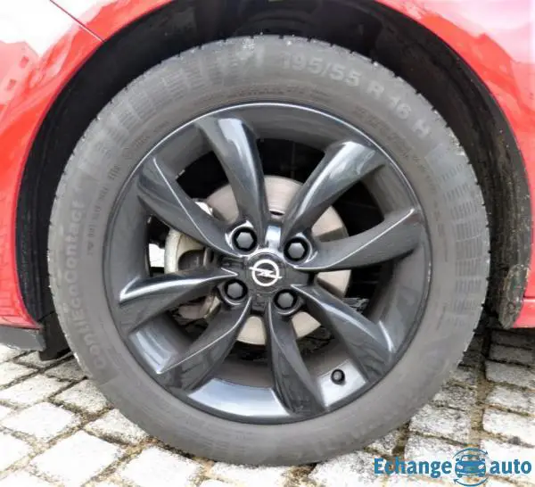 Opel Adam 1,4 twinport 87cv black edition