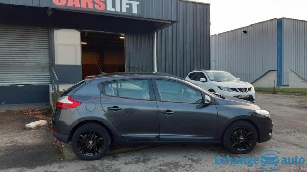 Renault Mégane 3 1.5 DCI 86 CH CARMINAT TOMTOM - GARANTIE 6 MOIS