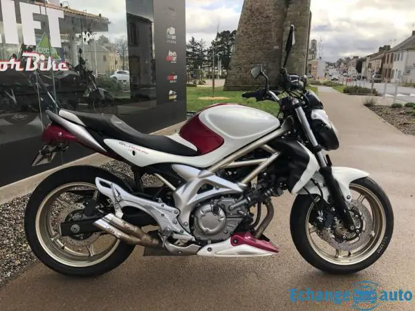 Suzuki  SV 650 GLADIUS A2 - GARANTIE 6 MOIS