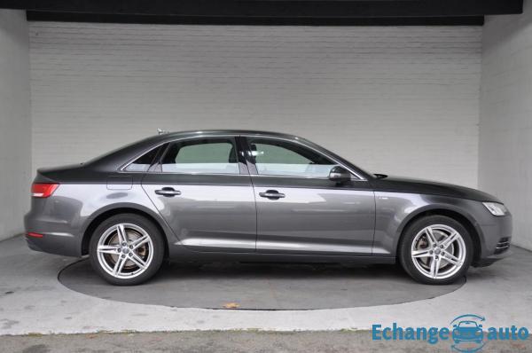 Audi A4 1.4 TFSI 150cv S-LINE