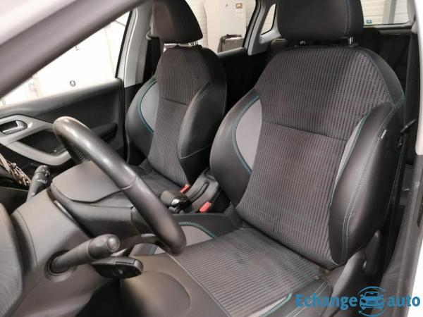 Peugeot 2008 1.6 BlueHDI 120 ch URBAN CROSS