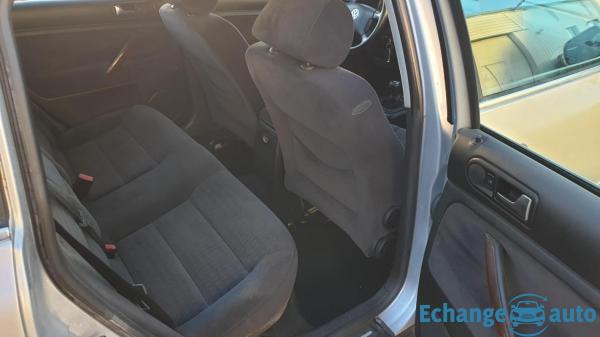 Volkswagen Passat 1.9 TDI - 130 Business Line