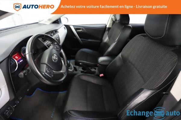 Toyota Auris 1.8 Hybrid Lounge 136 H