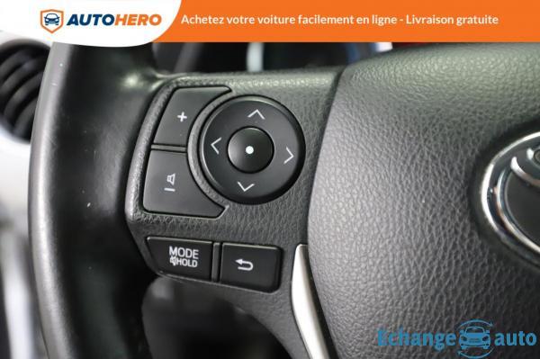 Toyota Auris 1.8 Hybrid Lounge 136 H