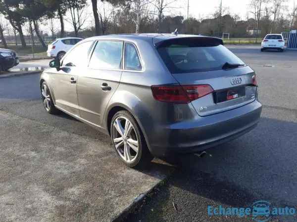 Audi A3 sportback 1.6 tdi S line