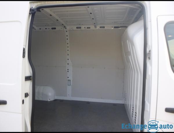 Renault Master III L2H2 2.3 DCI 100 CONFORT 3.3T