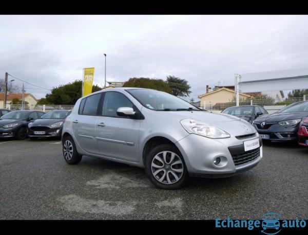 Renault Clio III 1.5 DCI 75 TOMTOM