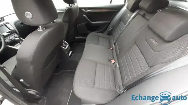 Skoda Octavia 2.0 TDI 4x4 DSG 184CH SCOUT COMBI