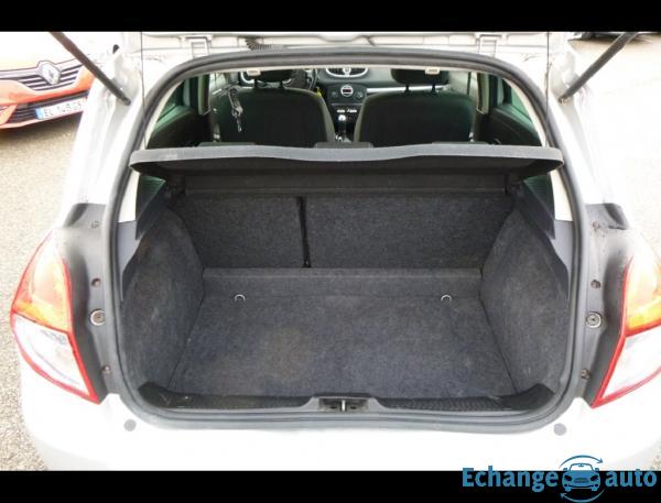 Renault Clio III 1.5 DCI 75 TOMTOM