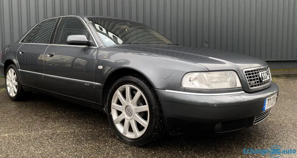 Audi A8 W12 Quattro full options 1 ère main