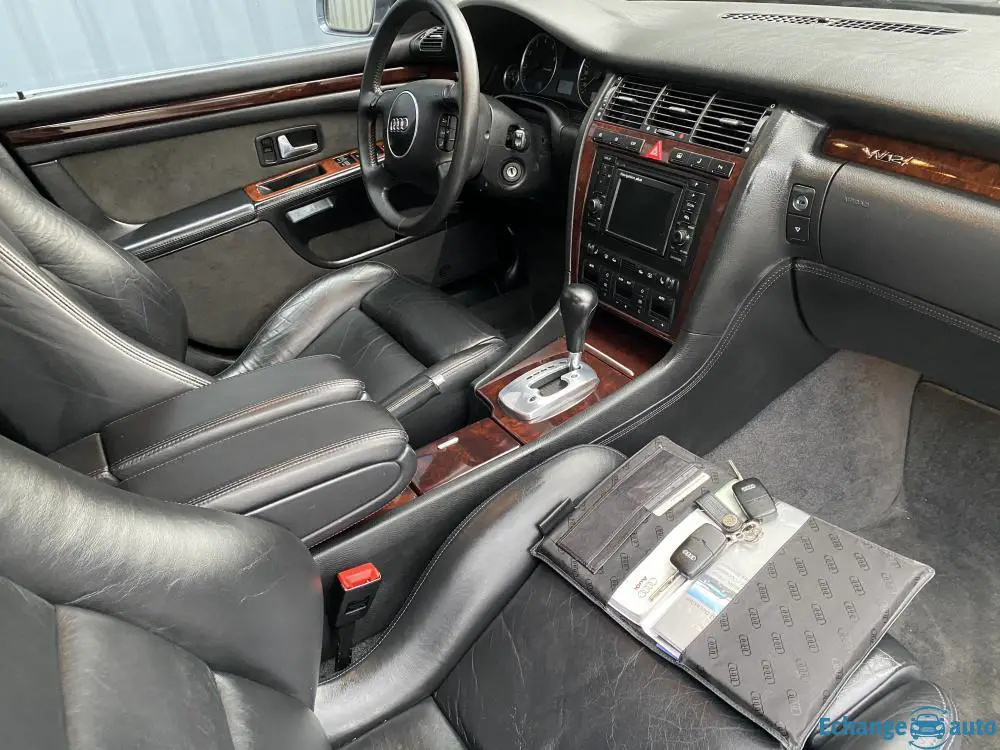 Audi A8 W12 Quattro full options 1 ère main